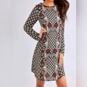 Green patterned long sleeve shift dress size small